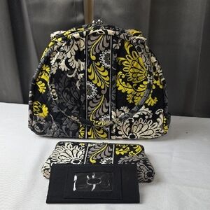 Vera Bradley Baroque Floral Patterned Black/ Yellow Purse/Wallet Kiss Lock EUC